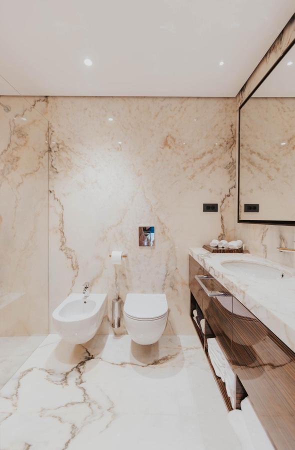 Corso Levante Luxury Suites Dobrota Kotor Zewnętrze zdjęcie