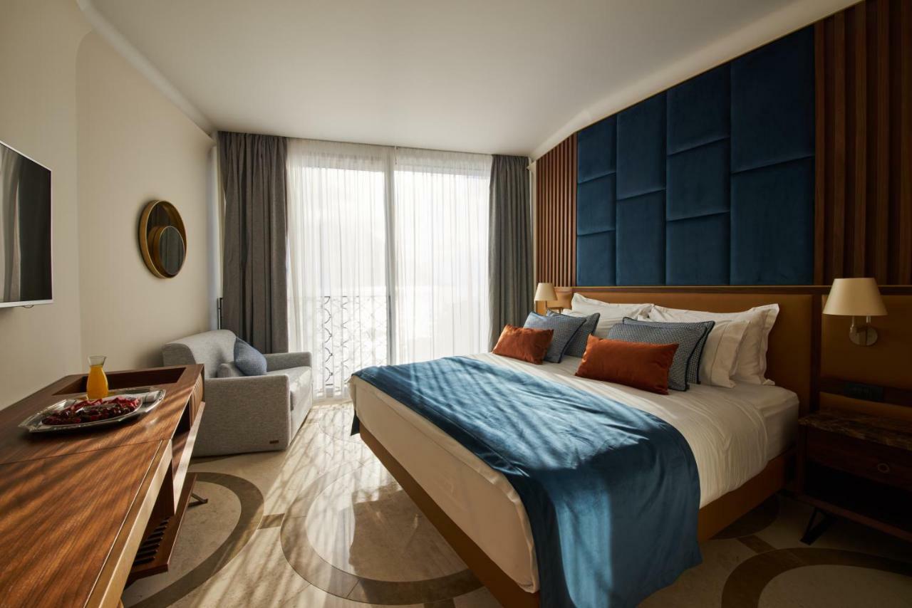 Corso Levante Luxury Suites Dobrota Kotor Zewnętrze zdjęcie